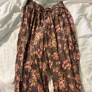 ae soft floral pants size medium with a draw string waistband